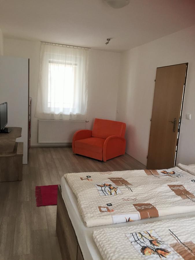 Promenad Apartmany Вельки Медер Екстер'єр фото